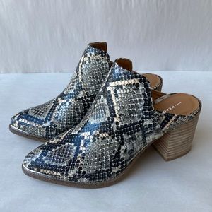 NWB Report Snakeskin Print Temperance Block Heel Mule Bootie Shoe Metal Tip Toe